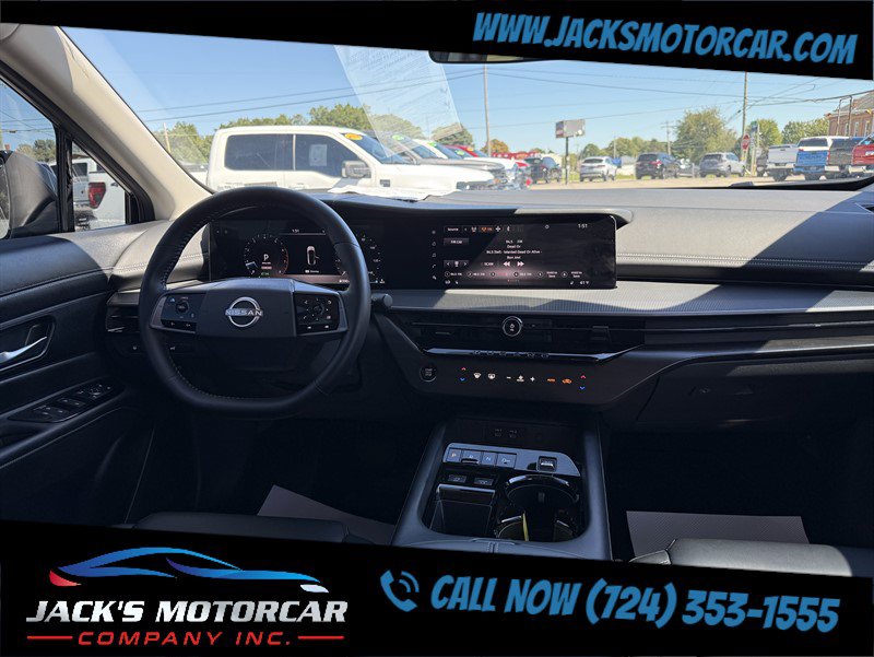 Used 2025 Nissan Murano SV AWD/4WD image 34