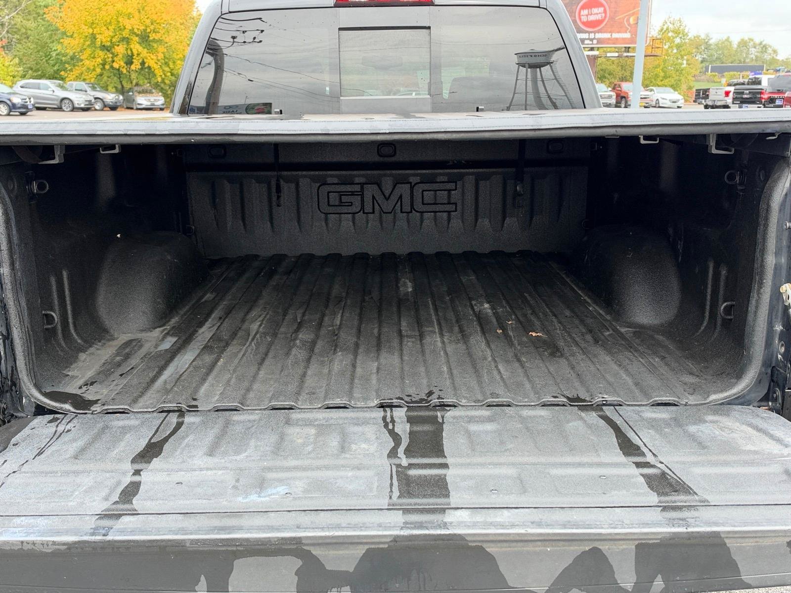 Used 2016 GMC Sierra 1500 SLT w/ All-Terrain Package AWD/4WD image 5