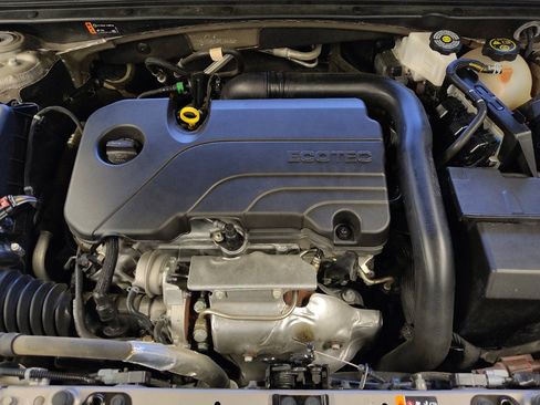 Used 2024 Chevrolet Malibu LT FWD image 30