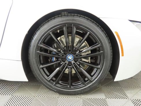 Used 2019 BMW i8 Roadster image 36