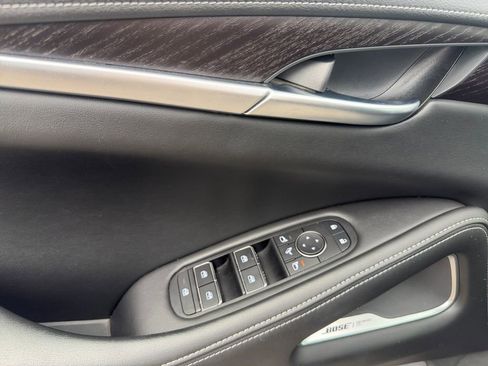 Used 2023 INFINITI QX60 Sensory AWD/4WD image 16