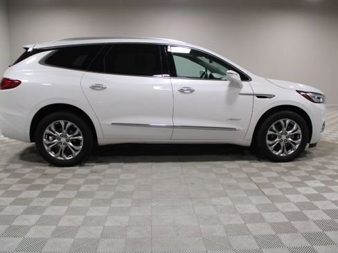 Used 2020 Buick Enclave Avenir w/ Avenir Technology Package image 12
