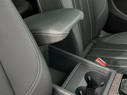 Used 2025 Audi Q5 2.0T Premium image 20