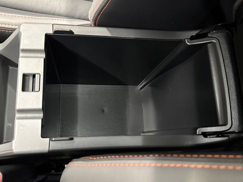 Used 2024 Subaru Crosstrek 2.5i Limited w/ Crosstrek Mirror Package image 28