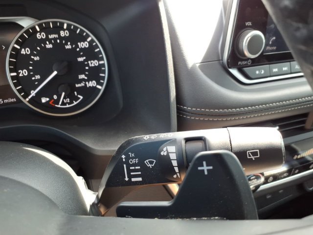 Used 2024 Nissan Rogue SV w/ SV Premium Package FWD image 27