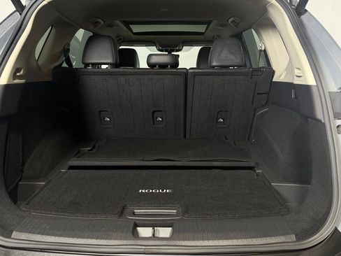 Used 2022 Nissan Rogue Platinum w/ Head-Up Display Package image 31