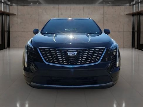 Used 2019 Cadillac XT4 Premium Luxury image 4