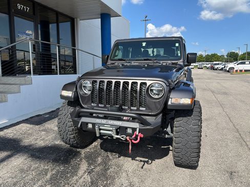 Used 2021 Jeep Gladiator Sport AWD/4WD image 2