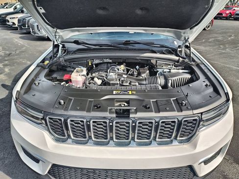 Used 2024 Jeep Grand Cherokee Limited RWD image 26