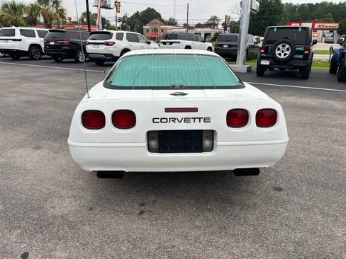 Used 1996 Chevrolet Corvette Coupe RWD image 26