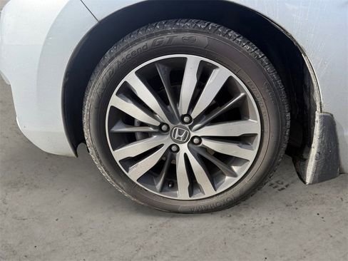 Used 2015 Honda Fit EX-L image 10