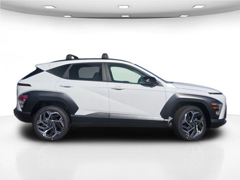 New 2026 Hyundai Kona SEL Premium image 9