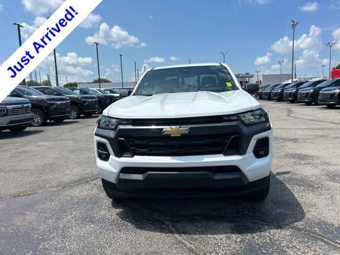 Used 2024 Chevrolet Colorado LT w/ LT Convenience Package II RWD image 8