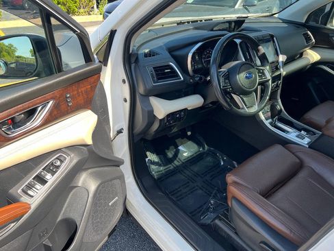 Used 2019 Subaru Ascent Touring AWD/4WD image 18