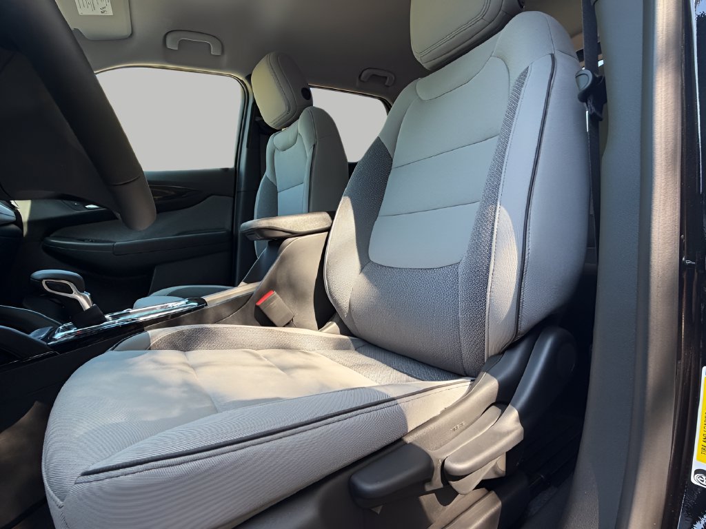 New 2026 Chevrolet TrailBlazer LT w/ LT Cold Weather Package FWD image 14