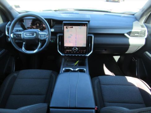 Used 2025 GMC Acadia Elevation image 11