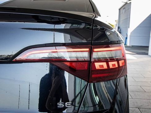 Used 2022 Volkswagen Jetta SE image 17