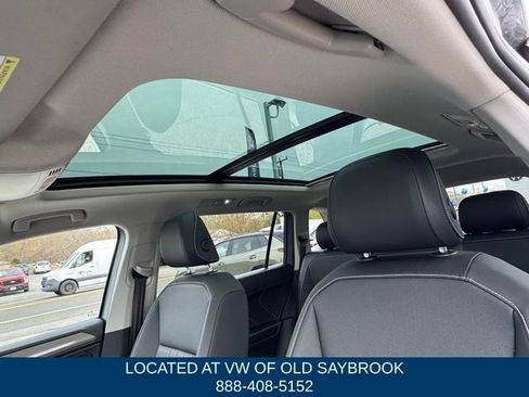 Certified 2023 Volkswagen Tiguan SE w/ Panoramic Sunroof Package AWD/4WD image 31