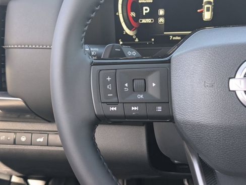 New 2026 Nissan Pathfinder SL image 24