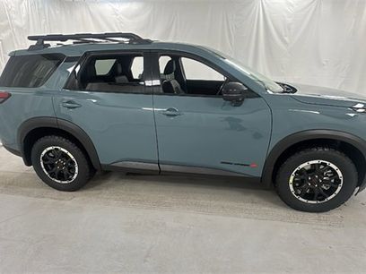 New 2026 Nissan Pathfinder SV