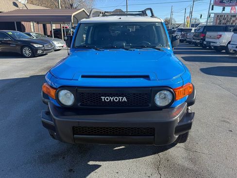 Used 2007 Toyota FJ Cruiser 4WD image 9