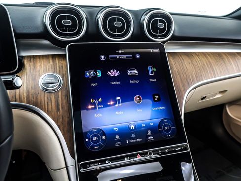 Used 2023 Mercedes-Benz C 300 Sedan image 21