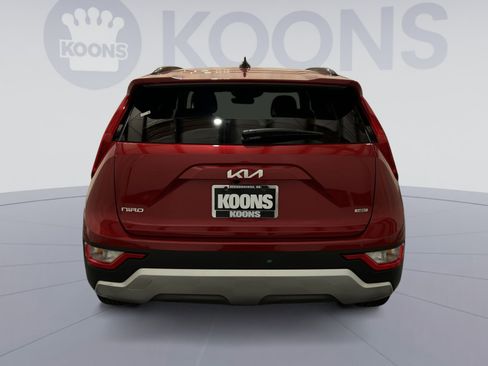 Used 2024 Kia Niro LX FWD image 10