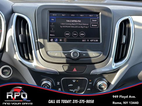 Used 2020 Chevrolet Equinox LS w/ LS Convenience Package image 23