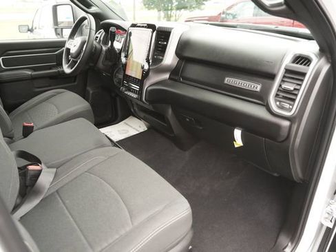 Used 2026 RAM 2500 Big Horn AWD/4WD image 17