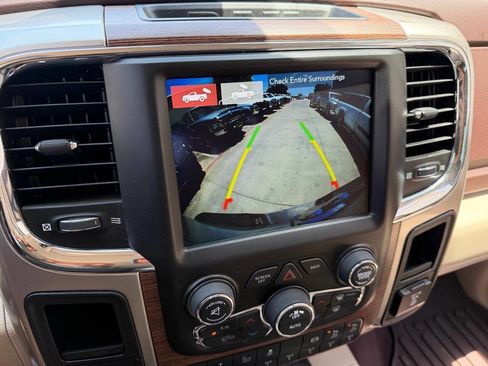Used 2018 RAM 3500 Laramie RWD image 23