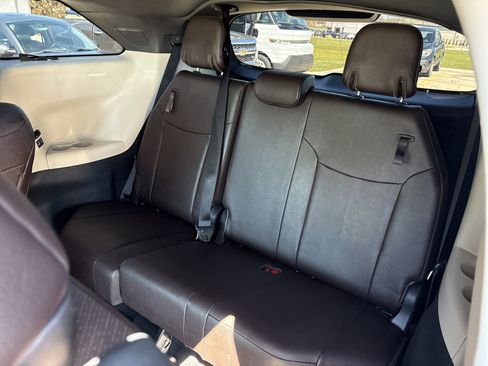 Used 2021 Toyota Sienna Platinum w/ Outdoor Package (TMS) AWD/4WD image 13