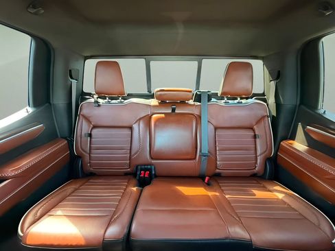 Used 2023 GMC Sierra 1500 Denali Ultimate AWD/4WD image 16