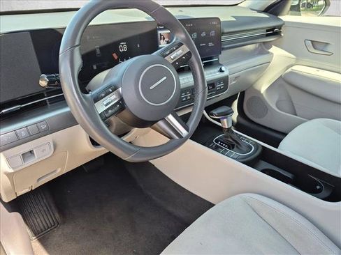Used 2024 Hyundai Kona SEL AWD/4WD image 10