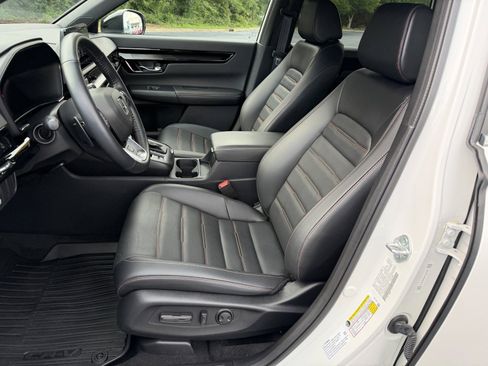 Used 2025 Honda CR-V Sport Touring image 17