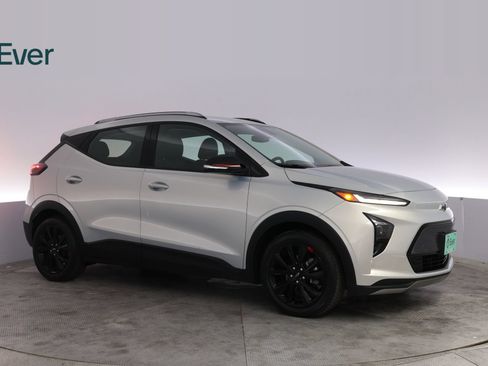 Used 2023 Chevrolet Bolt EUV LT w/ Redline Edition FWD image 14