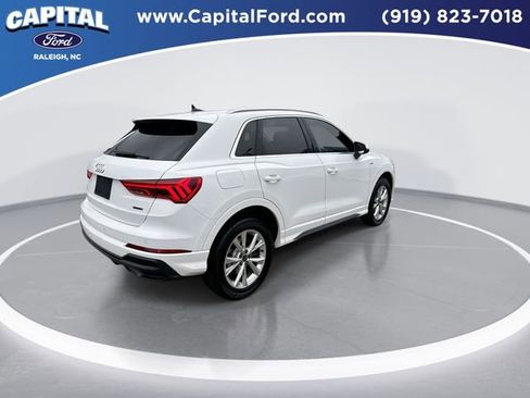 Used 2023 Audi Q3 2.0T Premium image 8