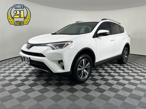 Used 2016 Toyota RAV4 XLE AWD/4WD image 1