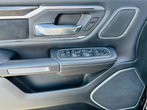 Used 2021 RAM 1500 Laramie AWD/4WD image 10