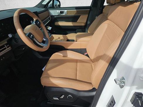 Used 2025 Hyundai Santa Fe Limited image 12