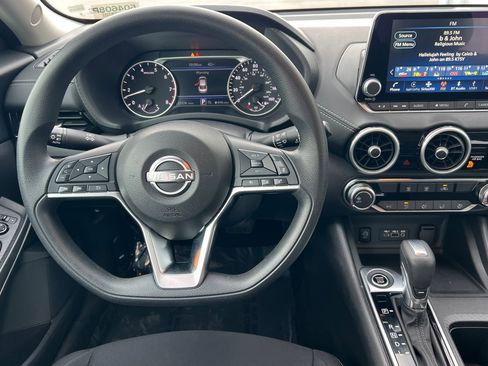 Used 2024 Nissan Sentra SV image 15