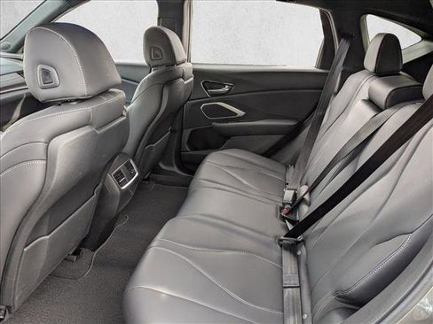Used 2025 Acura RDX SH-AWD image 17