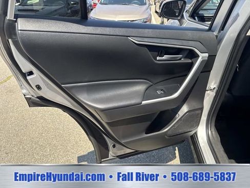 Used 2023 Toyota RAV4 XLE FWD image 16