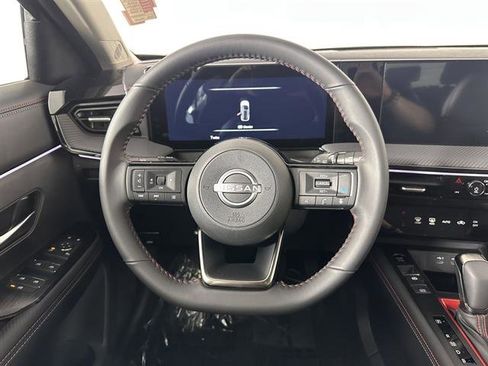 New 2025 Nissan Kicks SR image 22