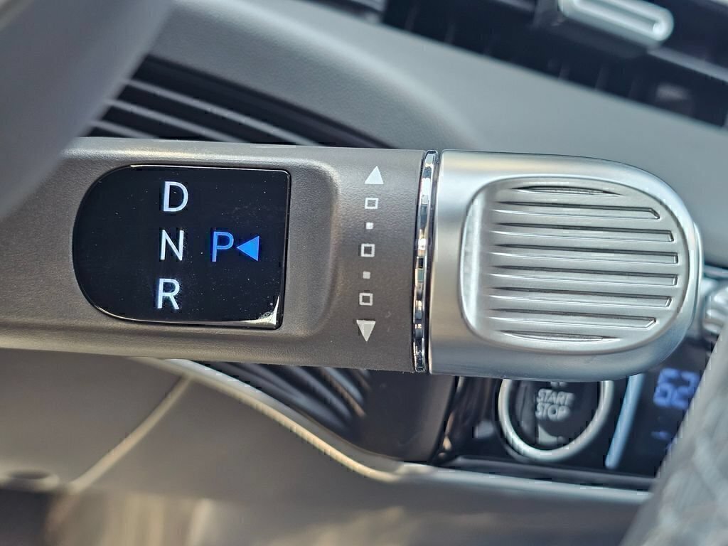 Used 2024 Hyundai Ioniq 5 SEL RWD image 31