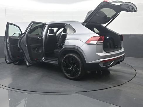 Used 2026 Volkswagen Atlas Cross Sport SE AWD/4WD image 39