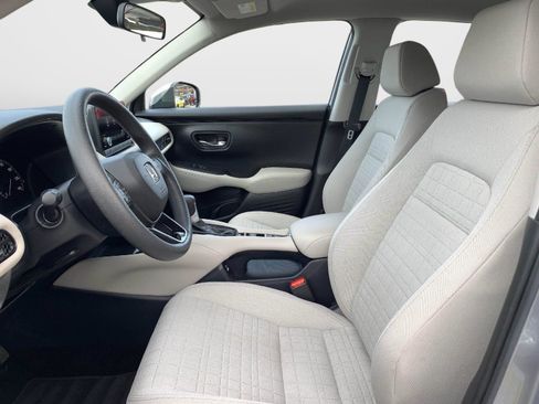 Used 2023 Honda HR-V LX image 13