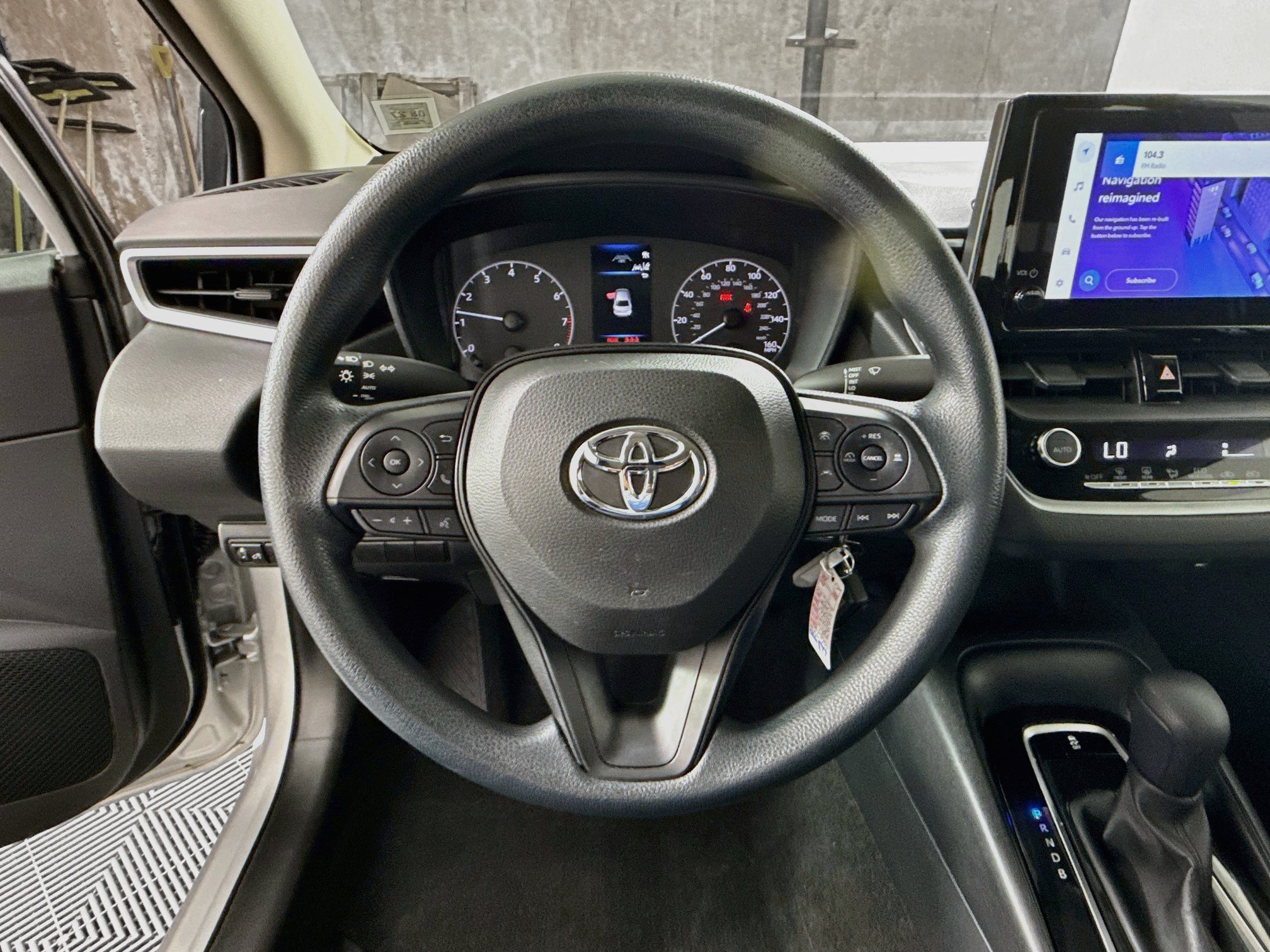 Used 2023 Toyota Corolla LE FWD image 11