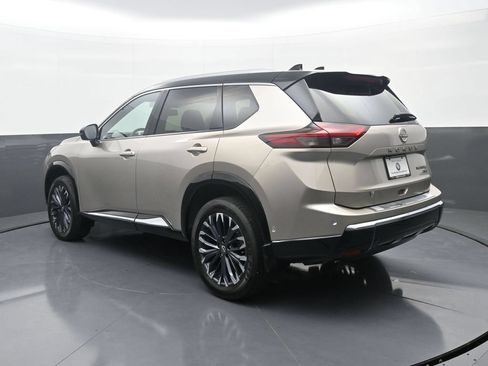 Used 2025 Nissan Rogue Platinum w/ Tech Package AWD/4WD image 5