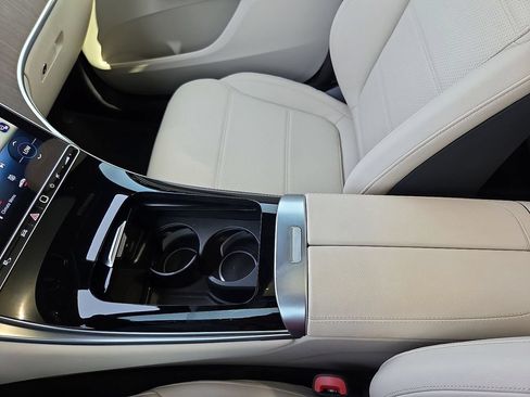 Certified 2025 Mercedes-Benz GLC 300 image 22
