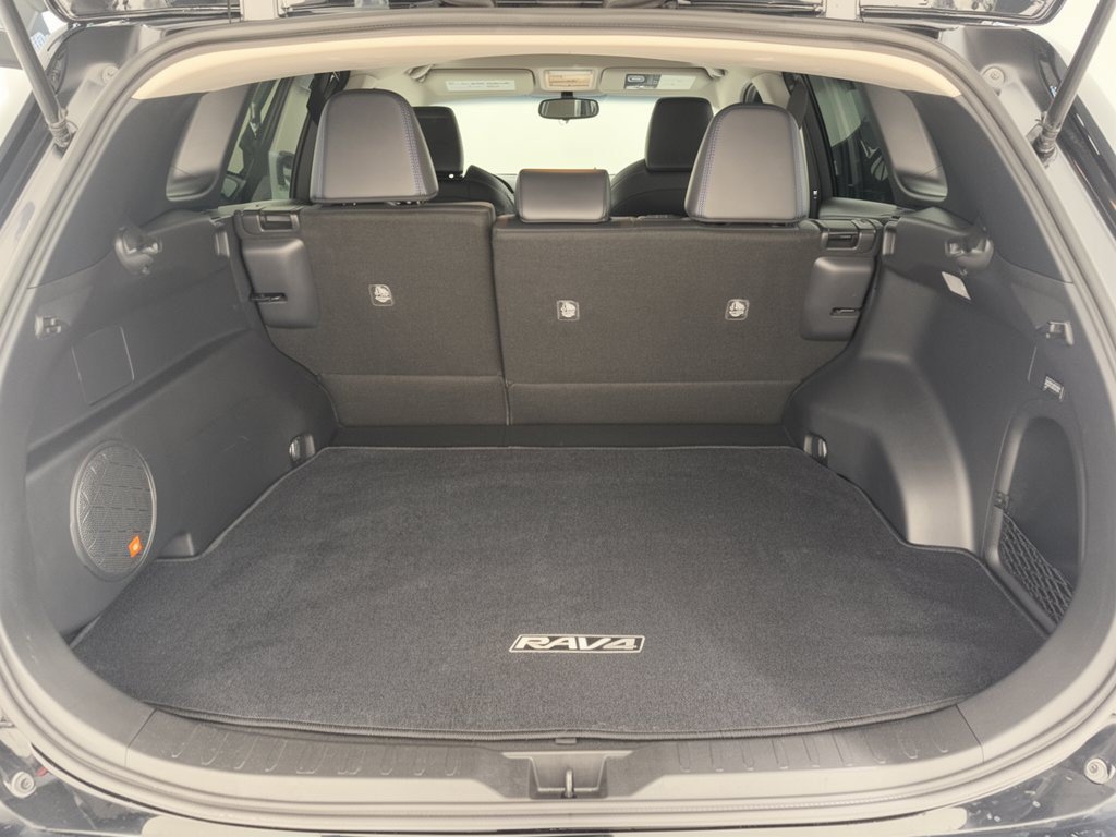 Used 2021 Toyota RAV4 XSE AWD/4WD image 28